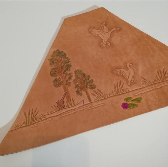 Tooled Leather Bird Hunting Wilderness Wall Art Decor - Picture 4 of 12